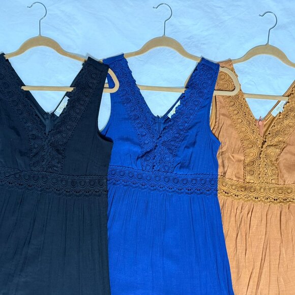 Chic Women's Maxi Dress - Black, Blue, and Orange - Picture 5 of 5